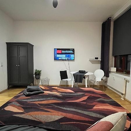 Cozy Studio-Apartment - Suedplatz Λειψία Εξωτερικό φωτογραφία